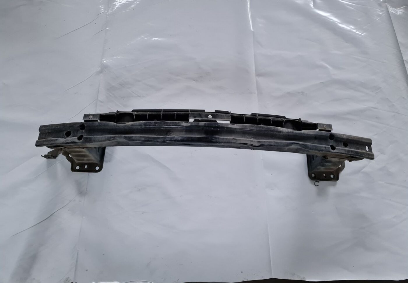 Priekšējā bufera pastiprinātājs priekš OPEL VECTRA C 2002 1 Priekšējā bufera pastiprinātājs priekš OPEL VECTRA C 2002