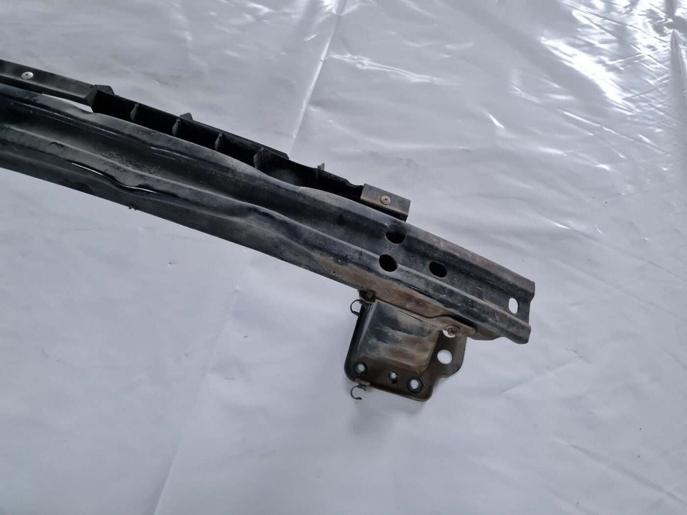 Priekšējā bufera pastiprinātājs priekš OPEL VECTRA C 2002 7 Priekšējā bufera pastiprinātājs priekš OPEL VECTRA C 2002