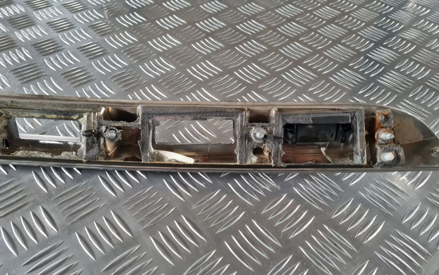 Numura zīmes gaismas uzlika komplektā priekš RENAULT LAGUNA 2008 4 Numura zīmes gaismas uzlika komplektā priekš RENAULT LAGUNA 2008