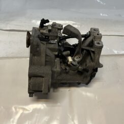 Mehāniska pārnesumkārba priekš VW GOLF IV 1999