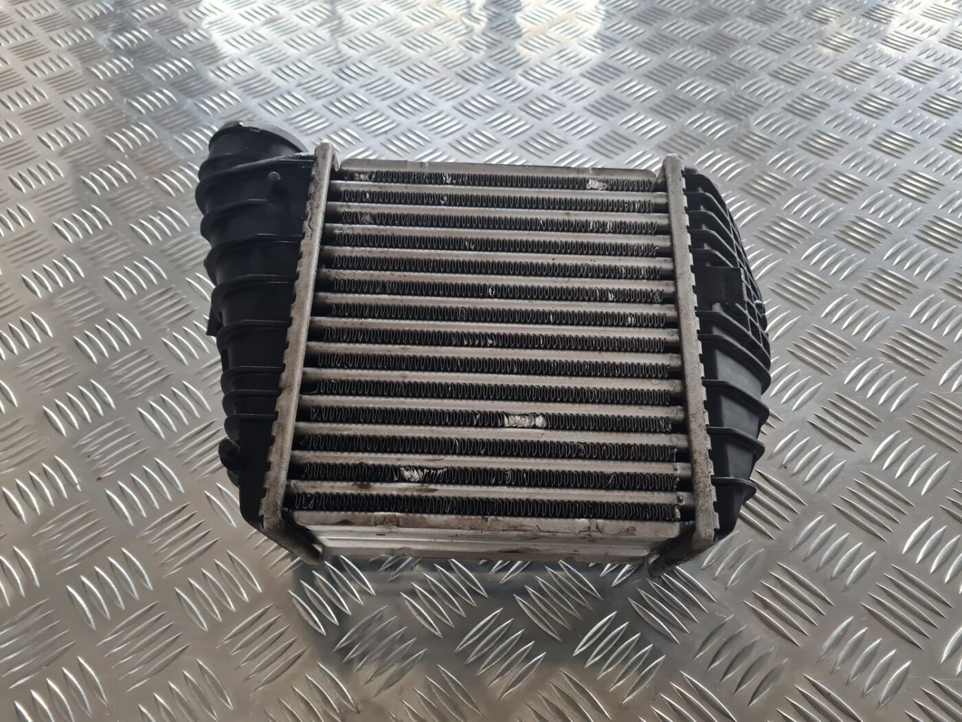 Interkūleris priekš SKODA OCTAVIA 2002 4 Interkūleris priekš SKODA OCTAVIA 2002