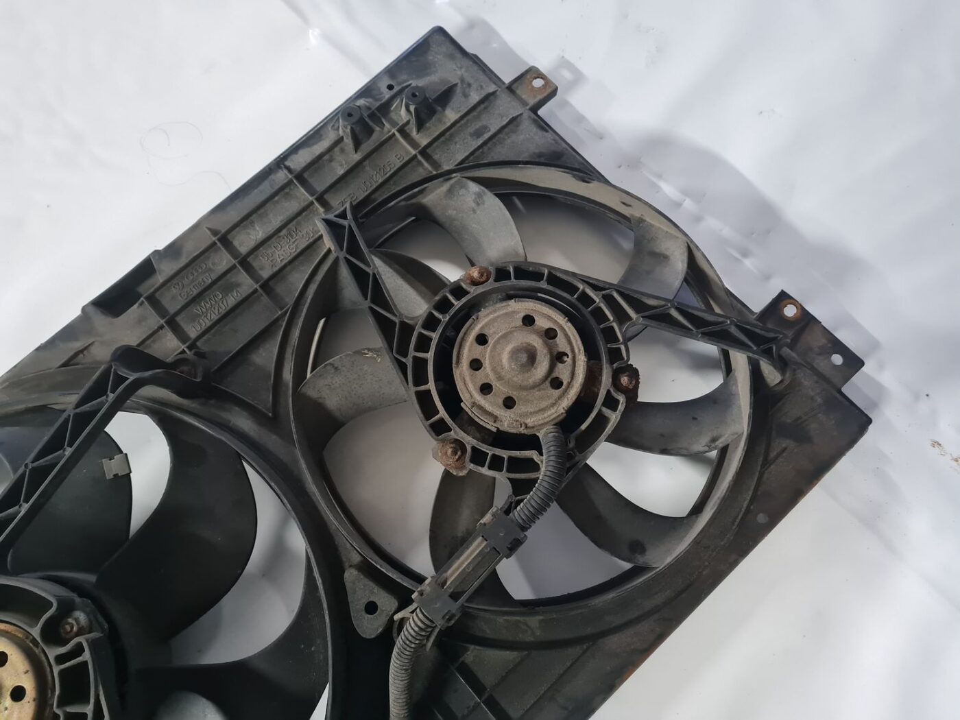 Dzesēšanas radiatora ventilators priekš SKODA OCTAVIA 2002