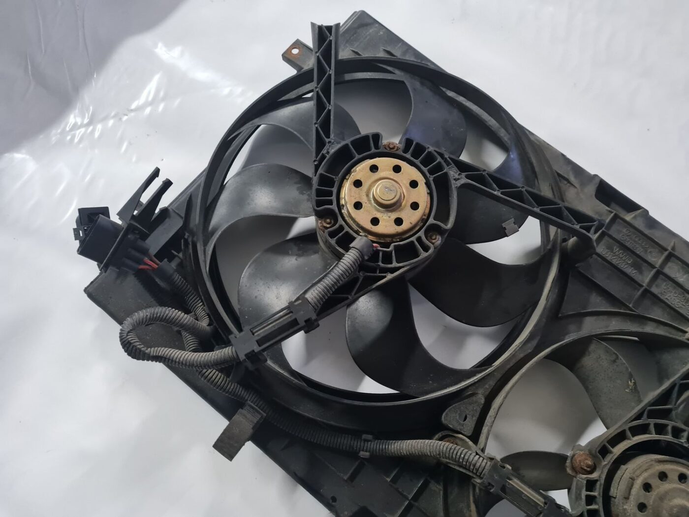 Dzesēšanas radiatora ventilators priekš SKODA OCTAVIA 2002