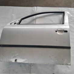 Priekšējās kreisās durvis priekš SKODA OCTAVIA 2002