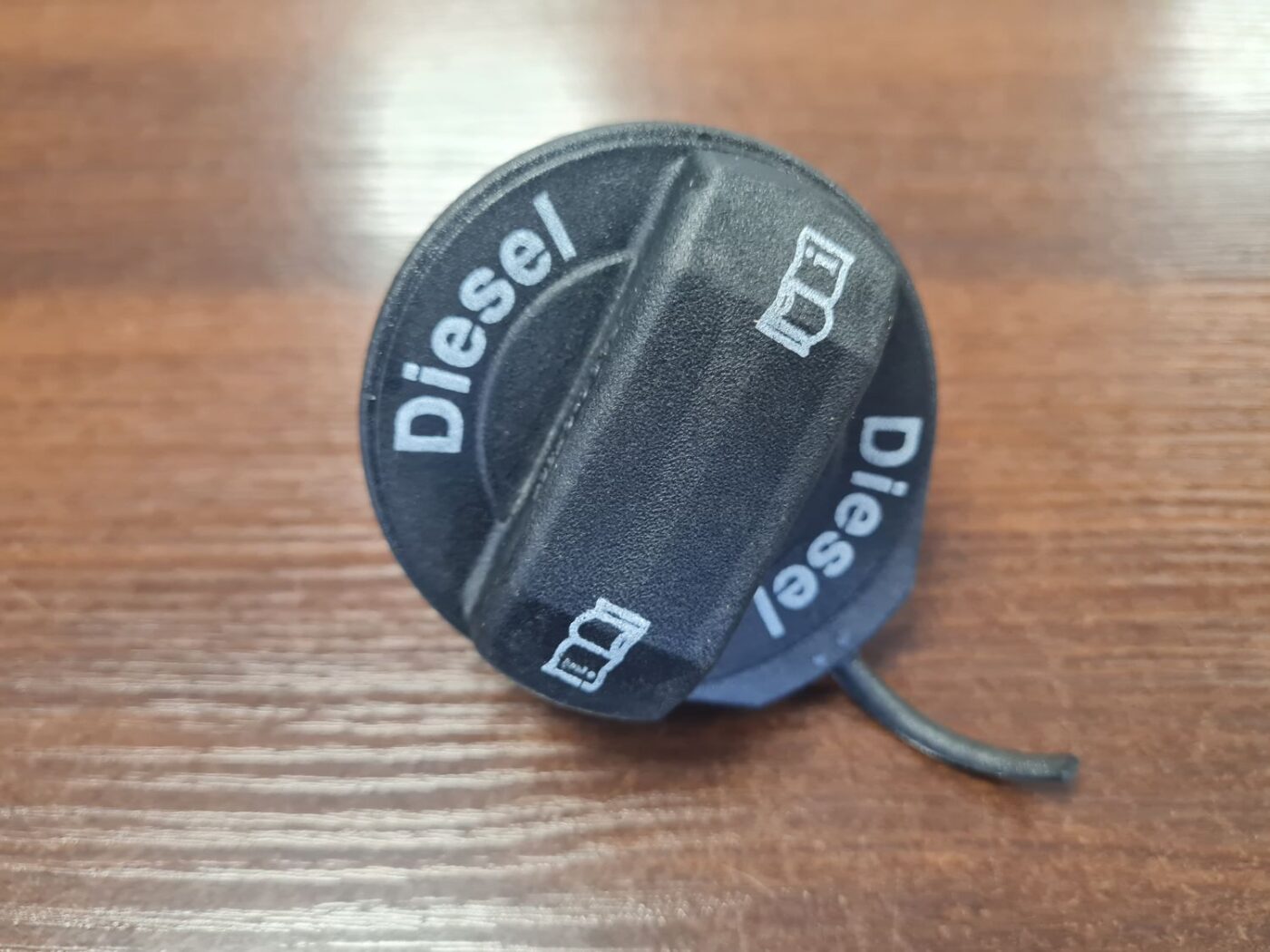 Degvielas uzpildes korķis priekš AUDI A6 AVANT 2007 QUATTRO 2 Degvielas uzpildes korķis priekš AUDI A6 AVANT 2007 QUATTRO