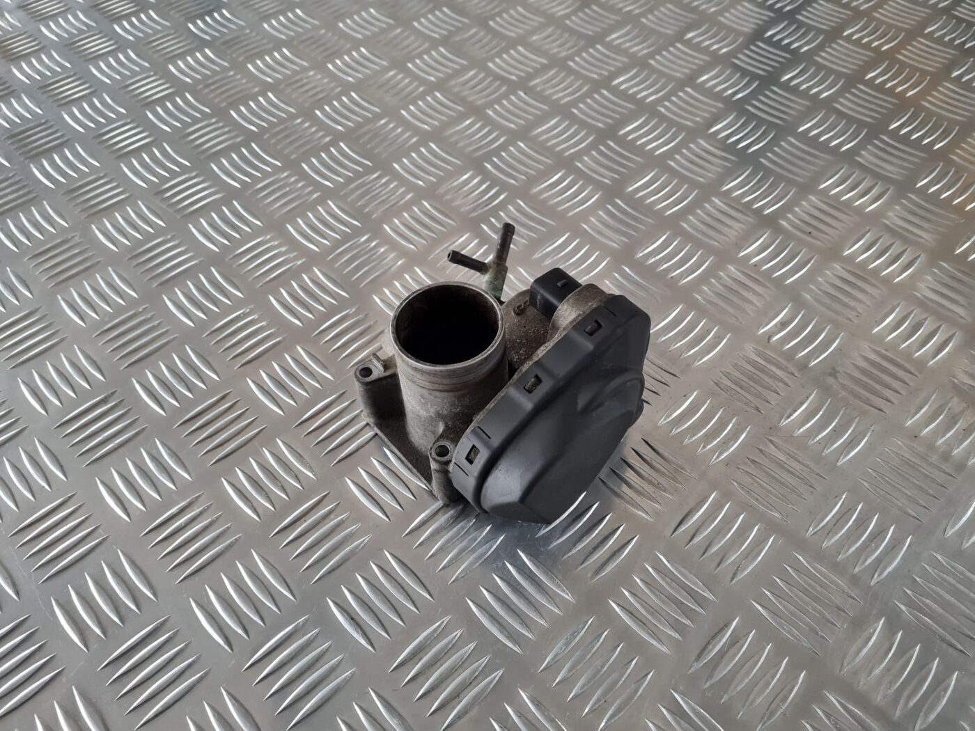 Droseļvārsts priekš ŠKODA FABIA 2003