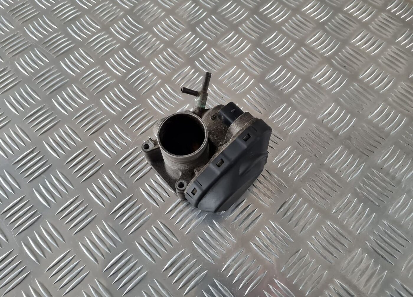 Droseļvārsts priekš ŠKODA FABIA 2003