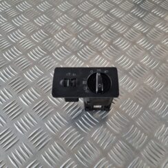 Gaismas slēdzis priekš ŠKODA FABIA 2003