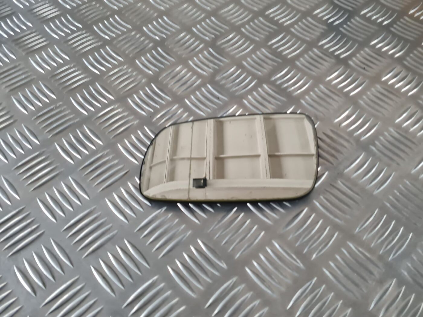 Ārējais spogulis, pa kreisi priekš ŠKODA FABIA 2003