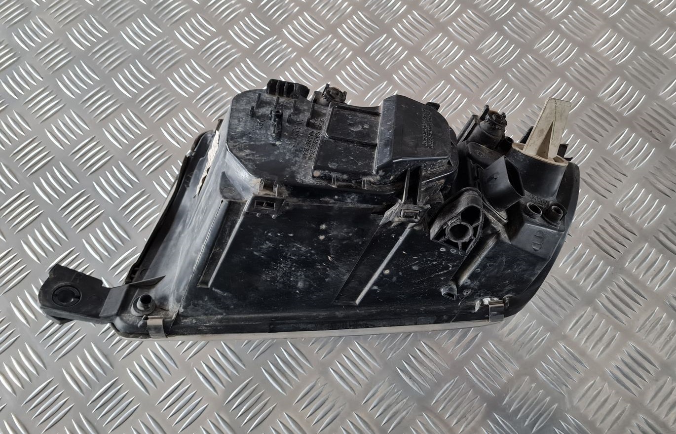 Priekšējais labais lukturis priekš ŠKODA FABIA 2003 3 Priekšējais labais lukturis priekš ŠKODA FABIA 2003