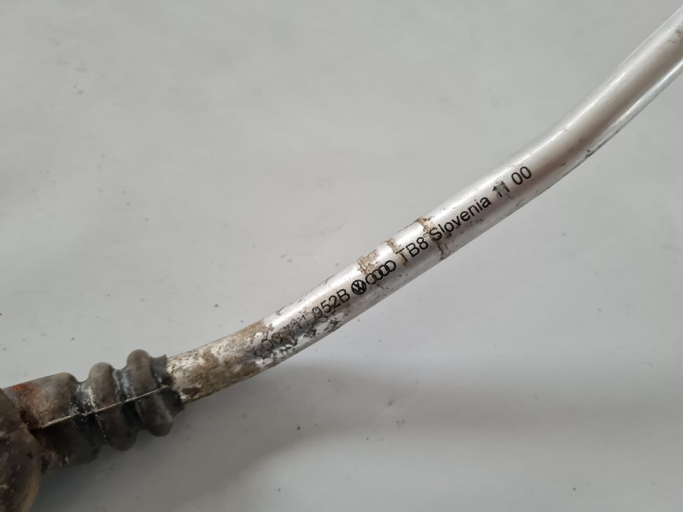 Stāvbremzes troses priekš ŠKODA FABIA 2003