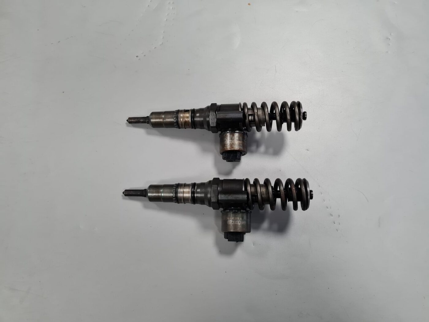 Degvielas smidzinātājs priekš VW PASSAT B6 2008 ANGL.