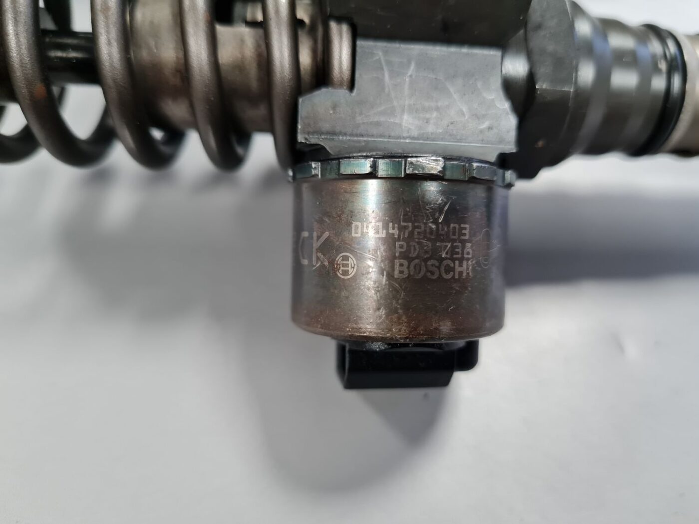 Degvielas smidzinātājs priekš VW PASSAT B6 2008 ANGL.