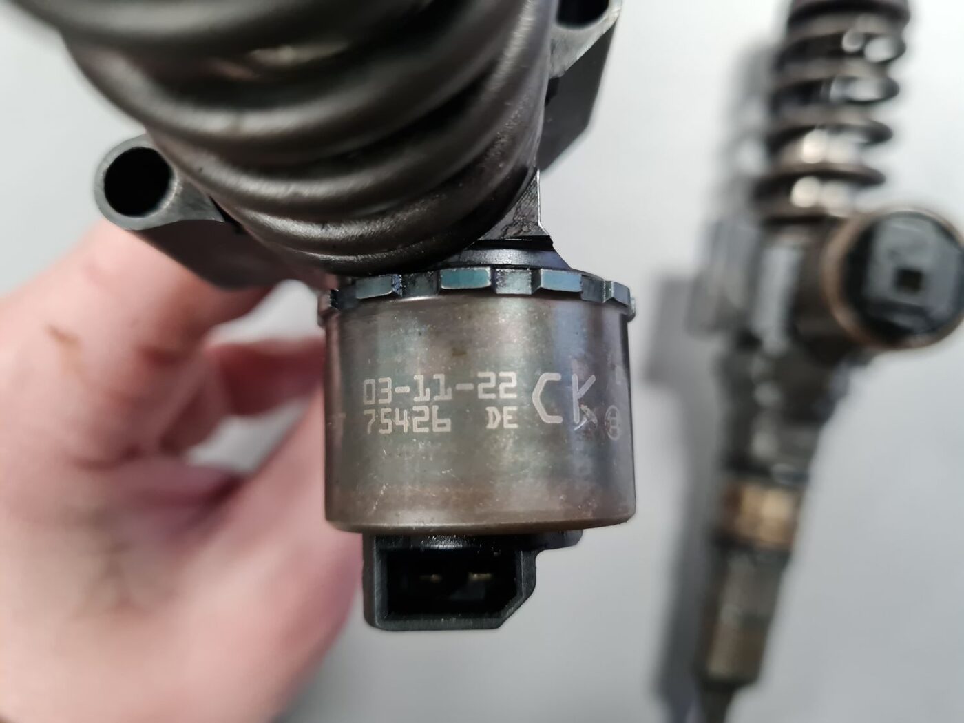 Degvielas smidzinātājs priekš VW PASSAT B6 2008 ANGL.