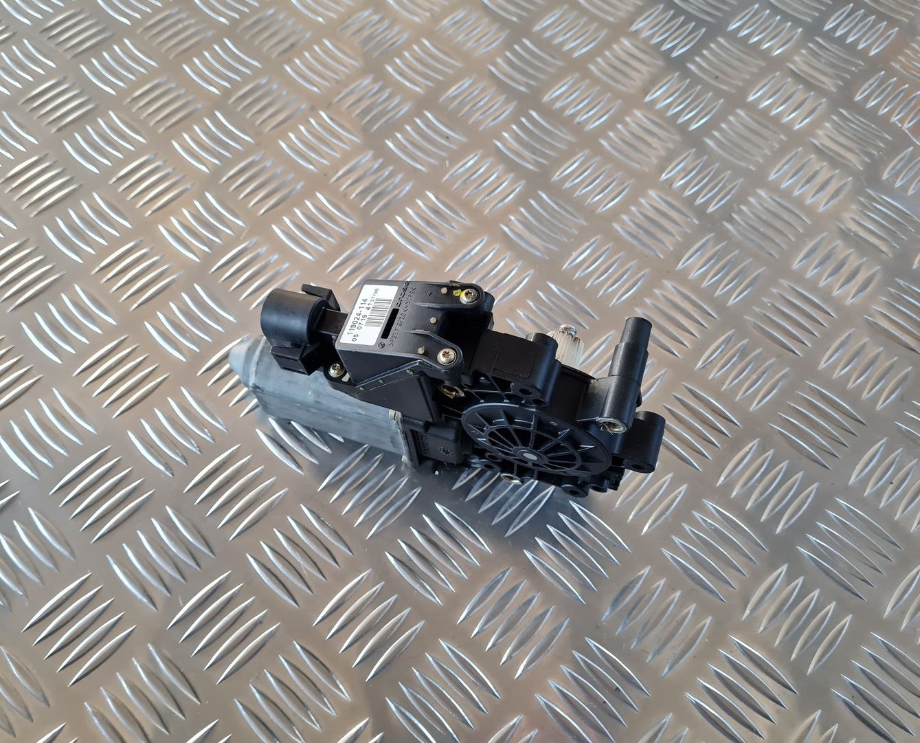 Elektrisko stiklu motors priekš AUDI A6 1998