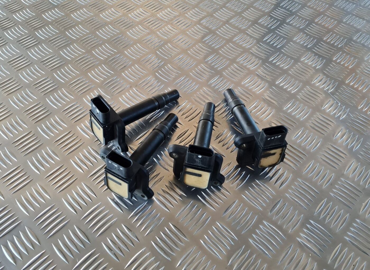 Augstsprieguma spole priekš AUDI A6 1998 1 Augstsprieguma spole priekš AUDI A6 1998