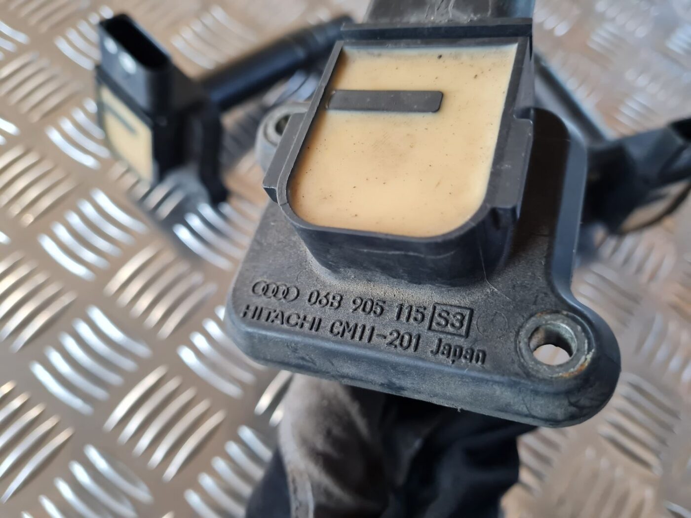 Augstsprieguma spole priekš AUDI A6 1998 3 Augstsprieguma spole priekš AUDI A6 1998