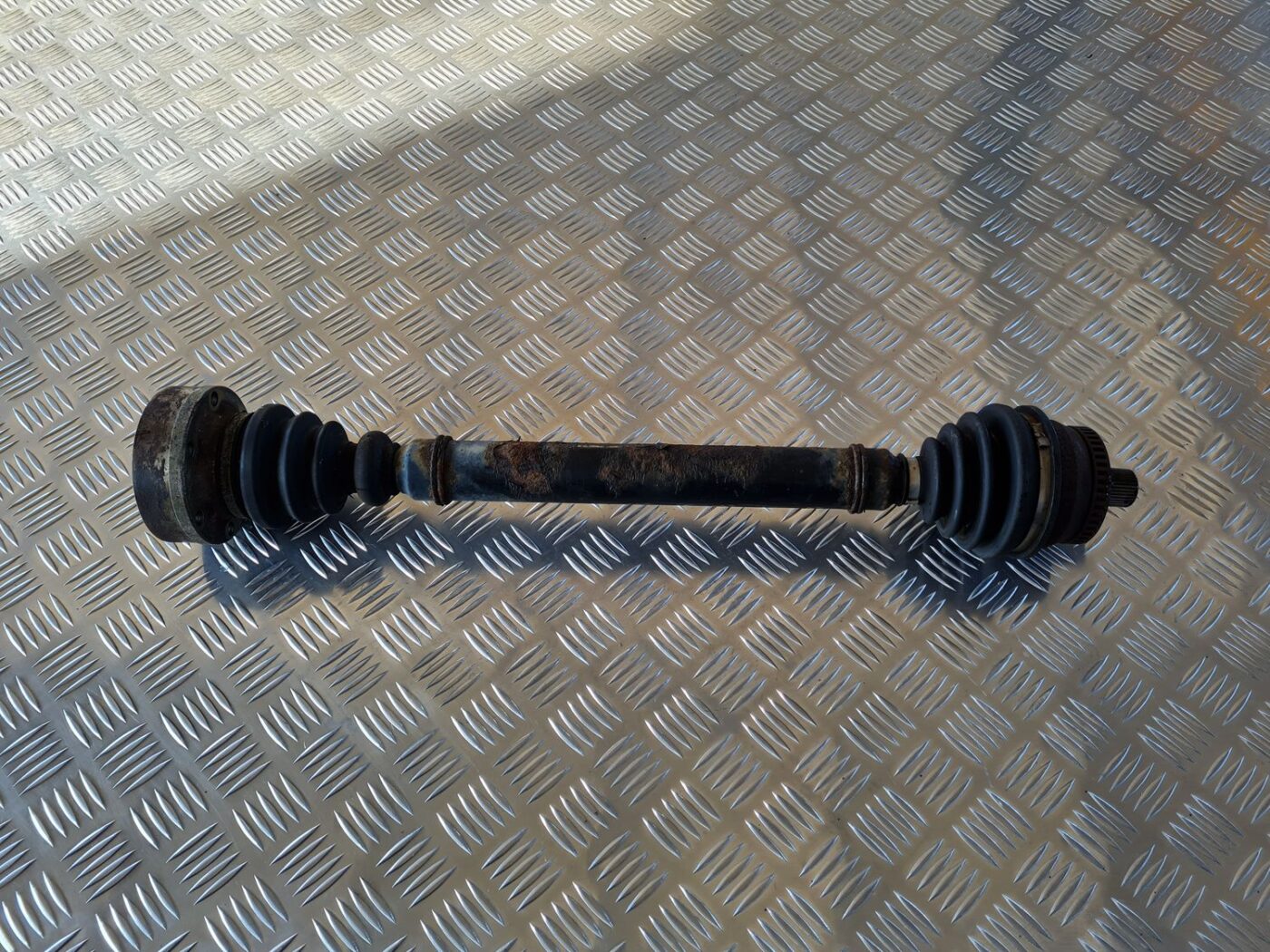 Pusass priekšēja labā priekš AUDI A6 1998