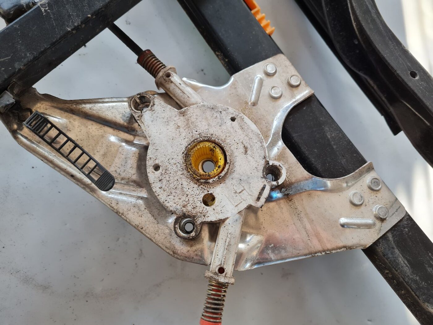 Durvju rāmis priekš AUDI A6 1998