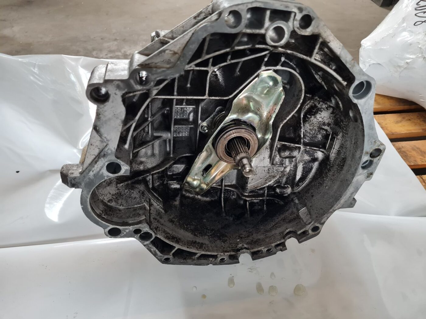 Mehāniska pārnesumkārba priekš AUDI A6 1998