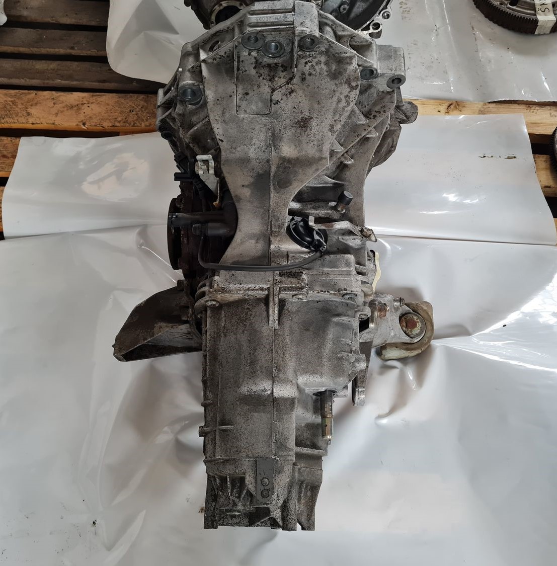 Mehāniska pārnesumkārba priekš AUDI A6 1998