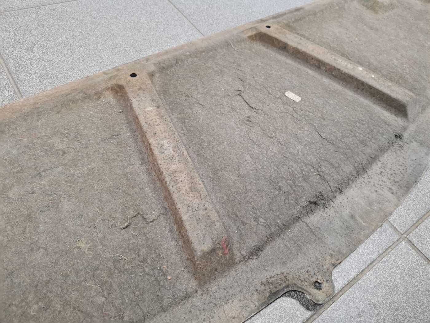 Pārsega trokšņa izolācija priekš OPEL MERIVA 2004 4 Pārsega trokšņa izolācija priekš OPEL MERIVA 2004