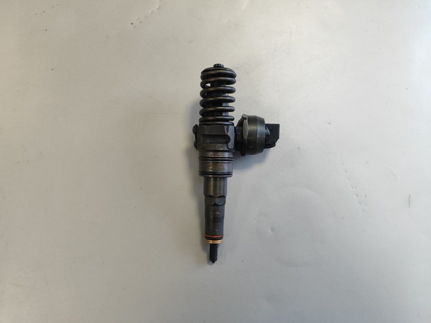 Degvielas smidzinātājs priekš AUDI A4 2007 1 Degvielas smidzinātājs priekš AUDI A4 2007