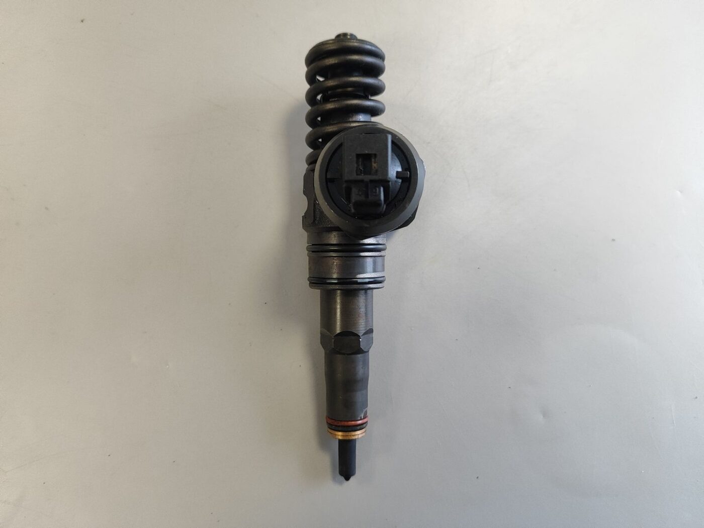 Degvielas smidzinātājs priekš AUDI A4 2007 6 Degvielas smidzinātājs priekš AUDI A4 2007