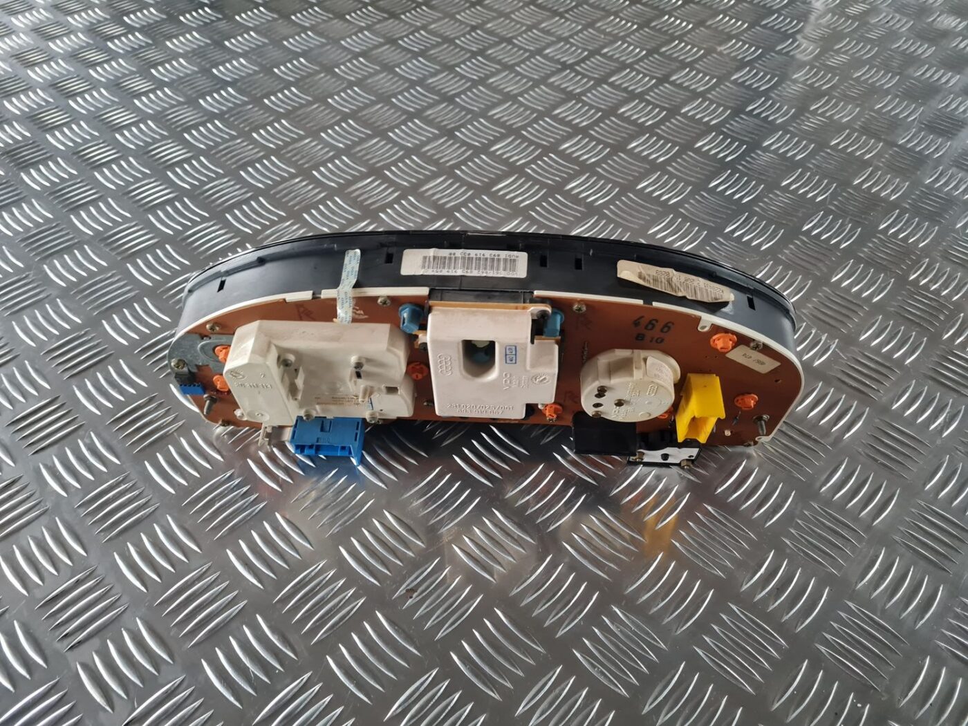 Spidometrs priekš AUDI 80 1991 5 Spidometrs priekš AUDI 80 1991