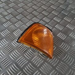 Pagrieziena signala lukturis priekš AUDI 80 1991