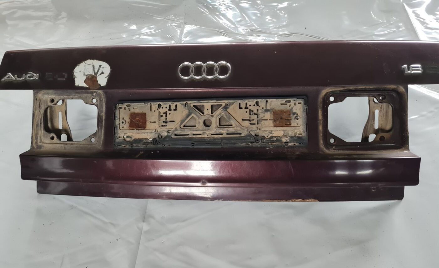 Bagāžnieka vāks priekš AUDI 80 1991 2 Bagāžnieka vāks priekš AUDI 80 1991