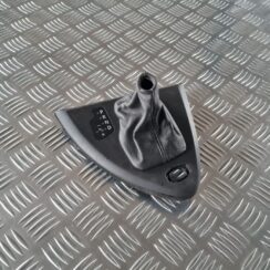 Pārnesumu pārslēgšanas kloķa auduma pārvalks priekš BMW 6 E63 645 2004