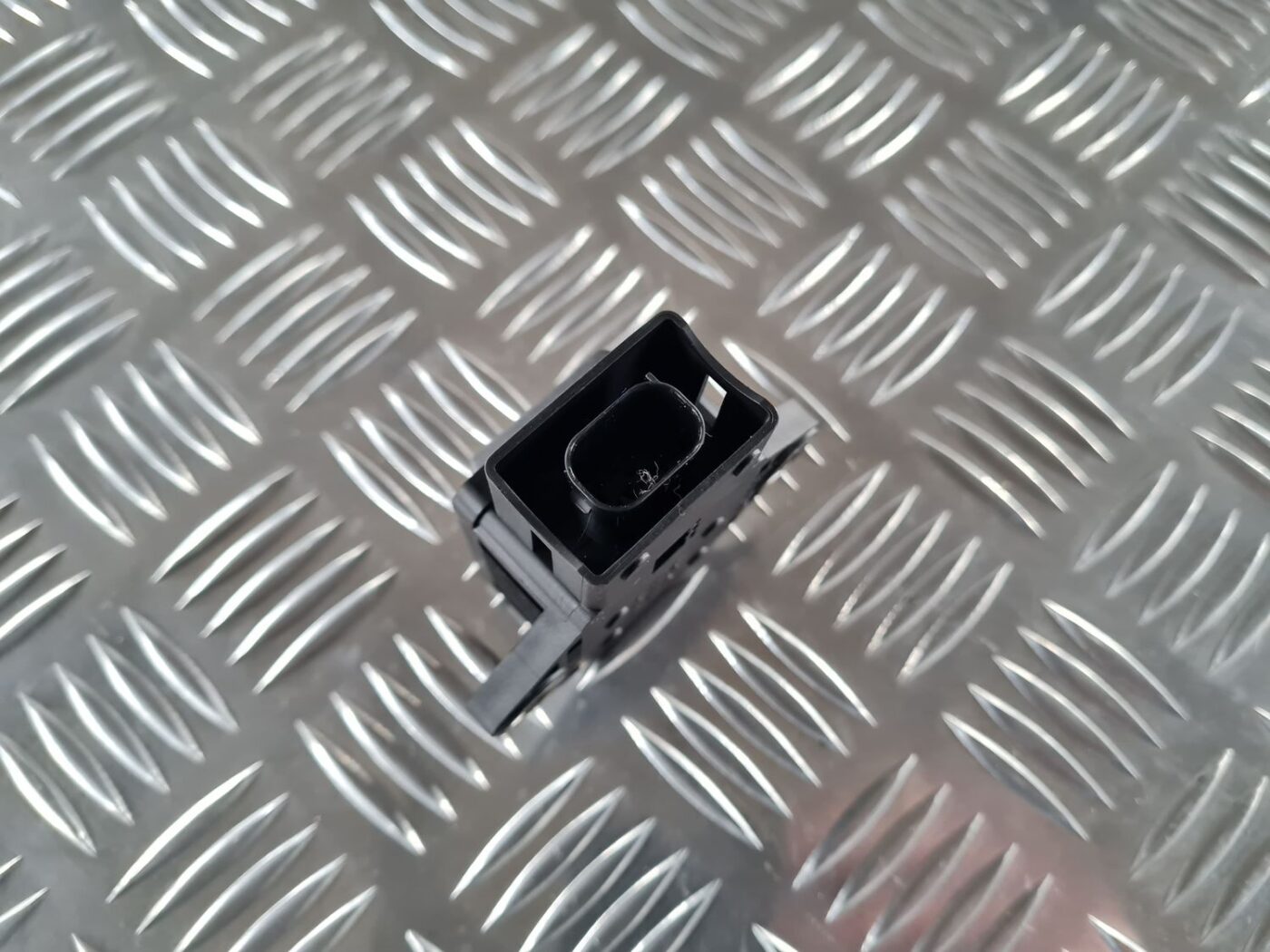 ESP ātruma devējs priekš BMW 6 E63 645 2004 3 ESP ātruma devējs priekš BMW 6 E63 645 2004