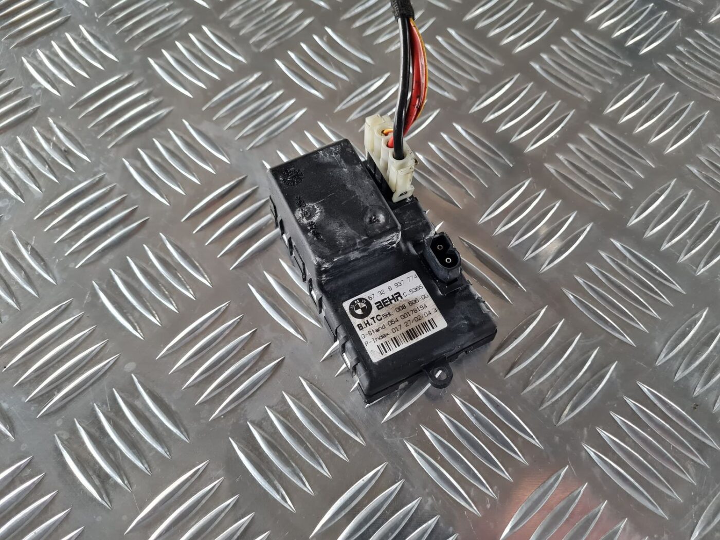 Salona ventilatora rezistors priekš BMW 6 E63 645 2004 4 Salona ventilatora rezistors priekš BMW 6 E63 645 2004