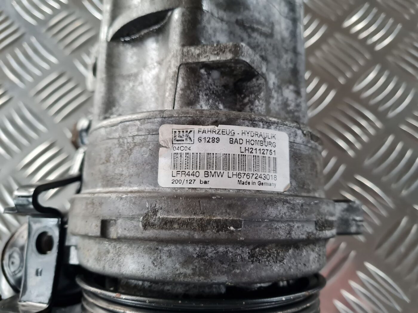 Hidrauliskais pastiprinātājs priekš BMW 6 E63 645 2004 3 Hidrauliskais pastiprinātājs priekš BMW 6 E63 645 2004