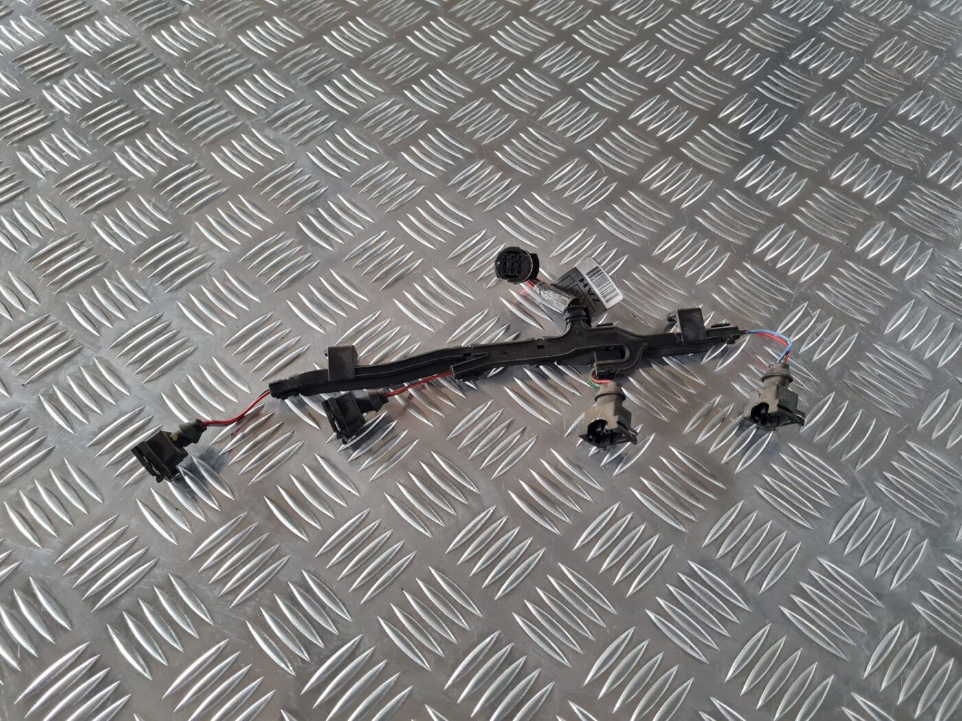 Degvielas smidzinātāju vadi priekš BMW 6 E63 645 2004 4 Degvielas smidzinātāju vadi priekš BMW 6 E63 645 2004