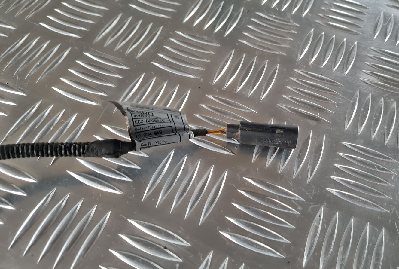 Droseles vads priekš BMW 6 E63 645 2004 4 Droseles vads priekš BMW 6 E63 645 2004