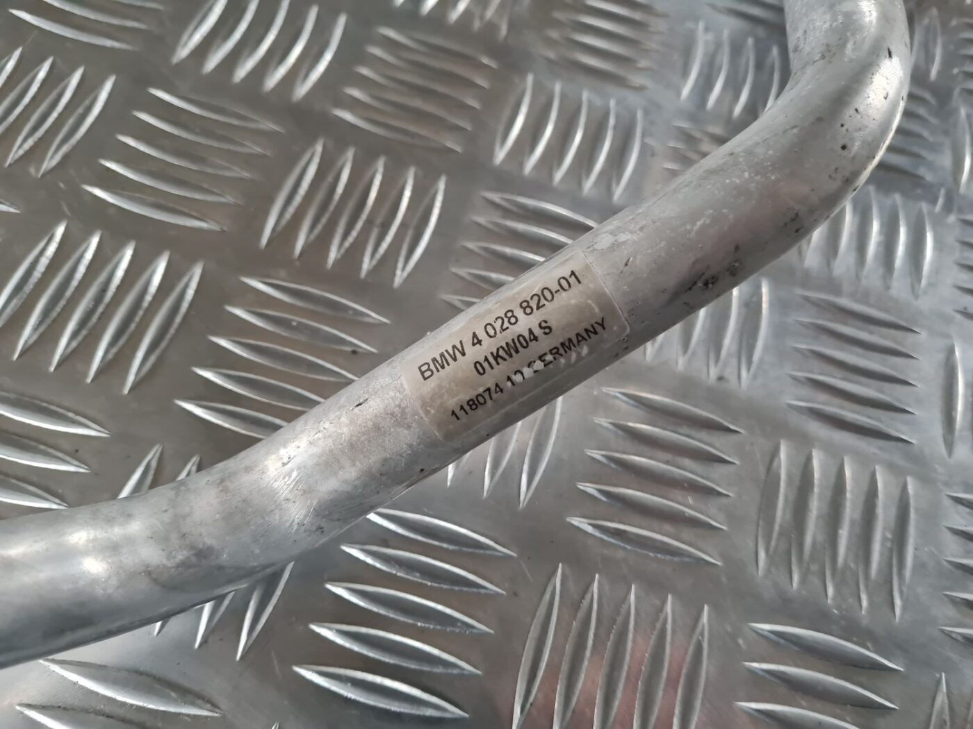 Hidrauliska pastiprinātāja caurule priekš BMW 6 E63 645 2004