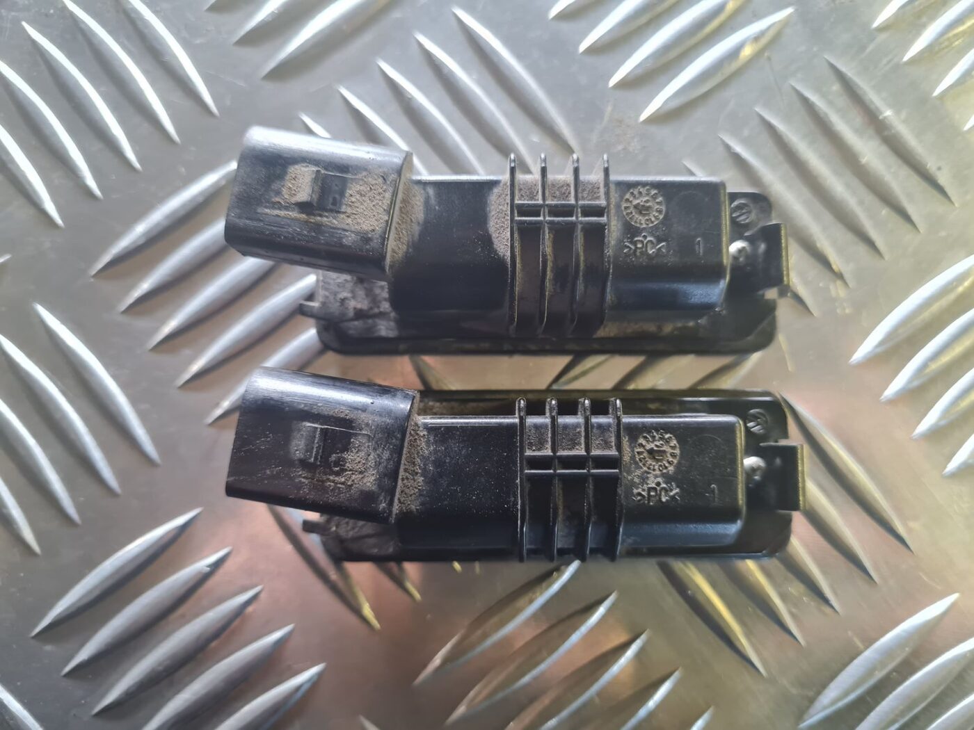 Numura zīmes apgaismojums priekš VW GOLF 5 2004