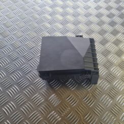 Drošinātāju bloks priekš VW GOLF 5 2004