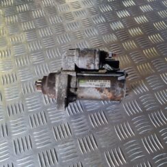 Starteris priekš VW GOLF 5 2004