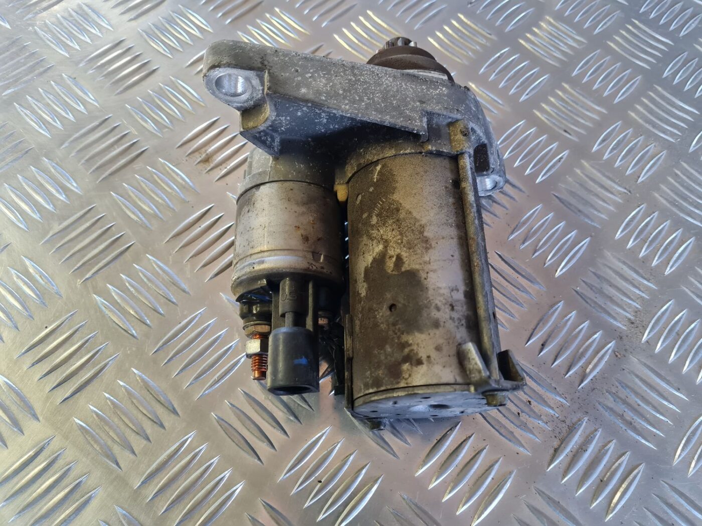 Starteris priekš VW GOLF 5 2004 4 Starteris priekš VW GOLF 5 2004