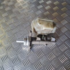 Bremžu pastiprinātāja galvenais cilindrs priekš VW GOLF 5 2004