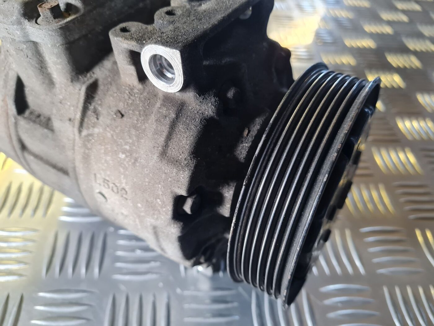 Gaisa kondicioniera kompresors priekš VW GOLF 5 2004 7 Gaisa kondicioniera kompresors priekš VW GOLF 5 2004