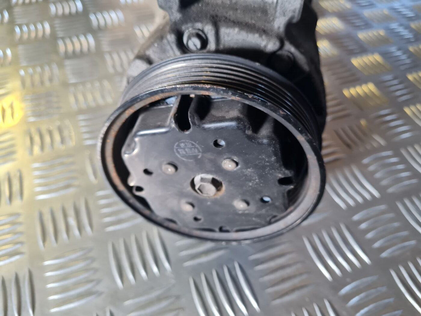 Gaisa kondicioniera kompresors priekš VW GOLF 5 2004 6 Gaisa kondicioniera kompresors priekš VW GOLF 5 2004