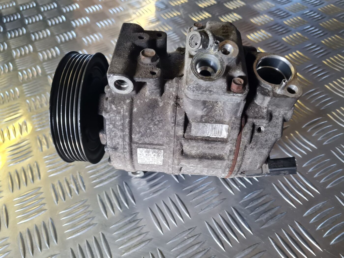 Gaisa kondicioniera kompresors priekš VW GOLF 5 2004 5 Gaisa kondicioniera kompresors priekš VW GOLF 5 2004