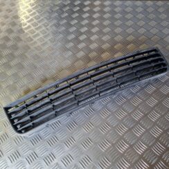 Bufera reste priekš VW GOLF 5 2004