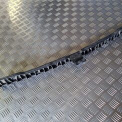 Aizmugurēja bufera kronšteins priekš VW GOLF 5 2004