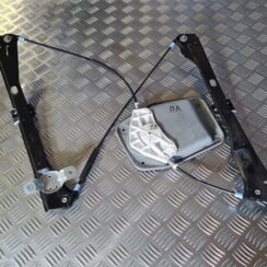 Stikla pacelšanas mehānisms priekšējais kreisais priekš VW GOLF 5 2004