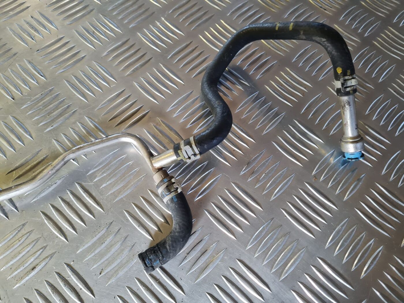 Degvielas caurule priekš VW GOLF 5 2004 7 Degvielas caurule priekš VW GOLF 5 2004